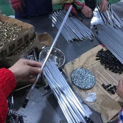 Imballaggio per iniezione di grumi A45 con materiale di base in resina per iniezione e alluminio 13*450 mm