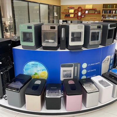 Dispensatore d'acqua a carico inferiore per uso domestico con macchinario per il ghiaccio e opzioni di ghiaccio a sfere/cartellini
