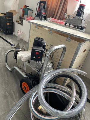 Macchina per la colata del cemento per calcestruzzo in acciaio M19 74 kg Progettazione tradizionale per la colata del volume